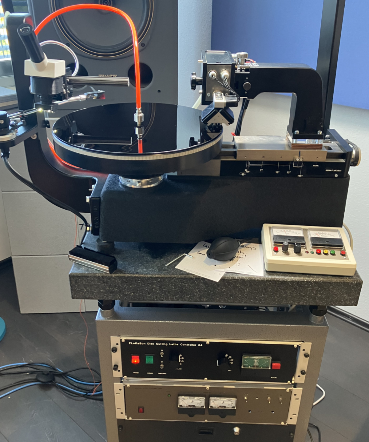 AM44 lacquer cutting lathe